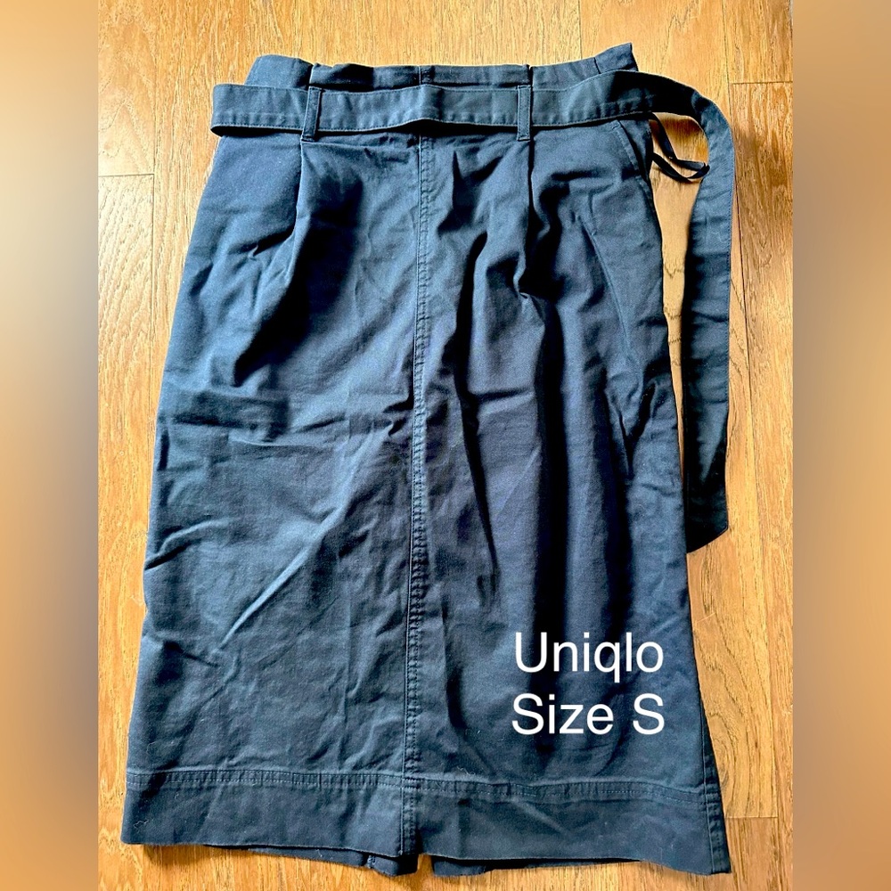 Uniqlo Navy Skirt